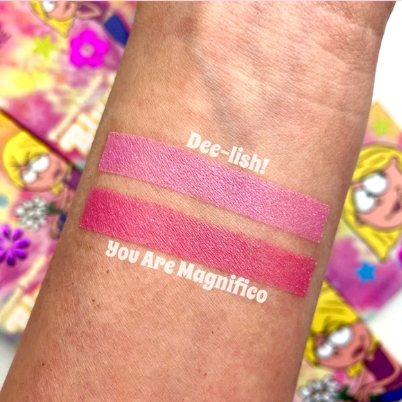 Lizzie McGuire "dee-lish!" Blush - Picture 5 of 9